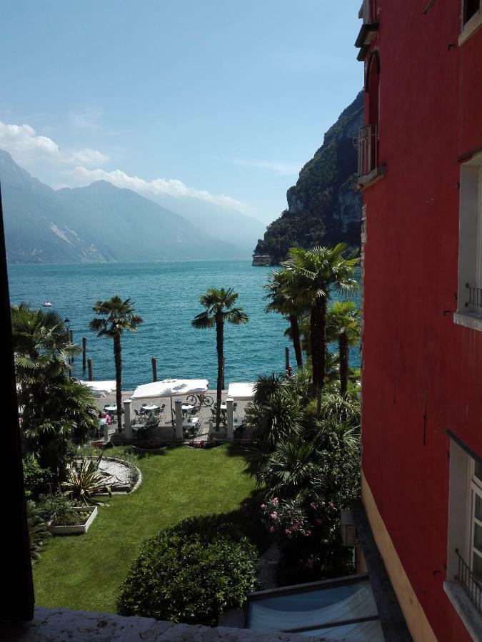 Queen Of The Lake Riva del Garda Exterior photo