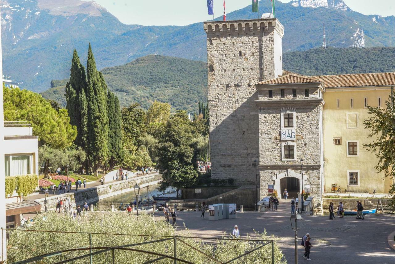 Queen Of The Lake Riva del Garda Exterior photo